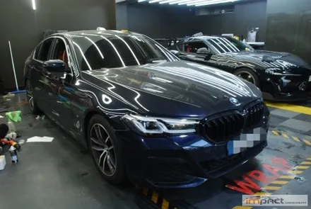 수원 화성 랩핑 BMW5시리즈  크롬 죽이기 랩핑으로 드레스업! / 수원시 권선구 고색동