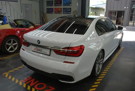 BMW7 화이트유광 전체랩핑 시공 / 수원, 광교, 화성, 동탄