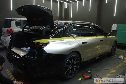 수원 화성 랩핑 BMW i7 고광택 샴페인골드 하단 투톤/듀오톤랩핑 / 수원시 권선구 고색동