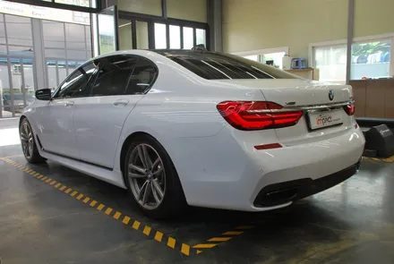 BMW7 화이트유광 전체랩핑 시공 / 수원, 광교, 화성, 동탄