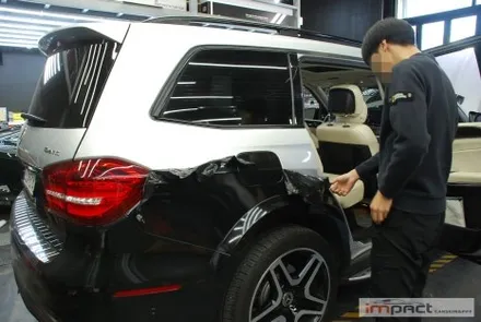 수원 랩핑 벤츠 GLS500 필름 제거 및 하단 고광택 블랙 듀오톤 래핑 재시공 / 수원시 권선구 고색동