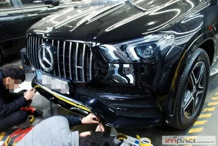 수원 랩핑 벤츠 GLE300d 앞범퍼 하단 몰딩 , 스키드플레이트 크롬딜리트 / 수원시 권선구 고색동