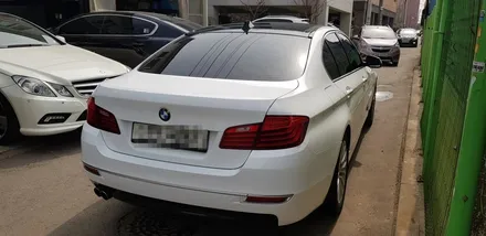 수원랩핑 BMW5 화이트유광 전체랩핑 / 수원시 권선구 고색동