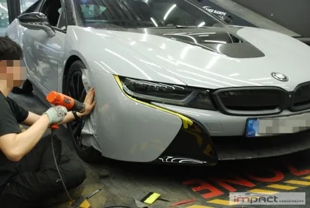 수원 랩핑 BMW I8 크레용 전체 시공 후 스크래치 발생으로 복구 진행! / 수원시 권선구 고색동
