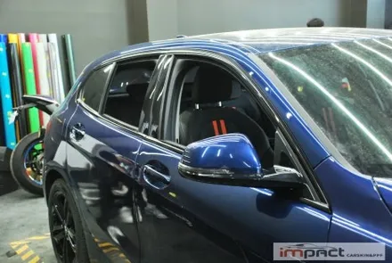동탄 수원 랩핑 BMW118d 윈도우몰딩 크롬죽이기로 포인트 주기 / 수원시 권선구 고색동