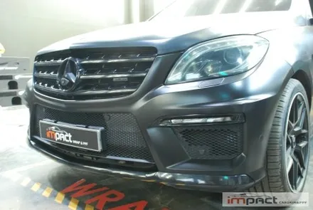 수원 랩핑 임팩트 벤츠 ML63 AMG 앞/뒤범퍼 사틴블랙 재시공 / 수원시 권선구 고색동