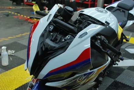 수원 랩핑 임팩트 바이크 시즌! BMW S1000RR PPF시공은 무조건!! / 수원시 권선구 고색동