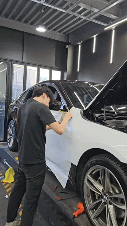 동탄 수원 랩핑 BMW6시리즈 6gt 화이트 전체 래핑 잘하는곳! / 수원시 권선구 고색동