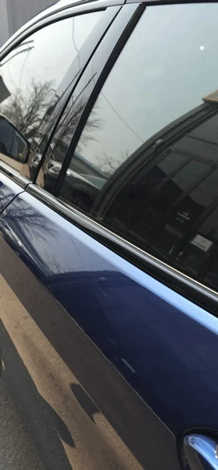 동탄 수원 랩핑 BMW118d 윈도우몰딩 크롬죽이기로 포인트 주기 / 수원시 권선구 고색동