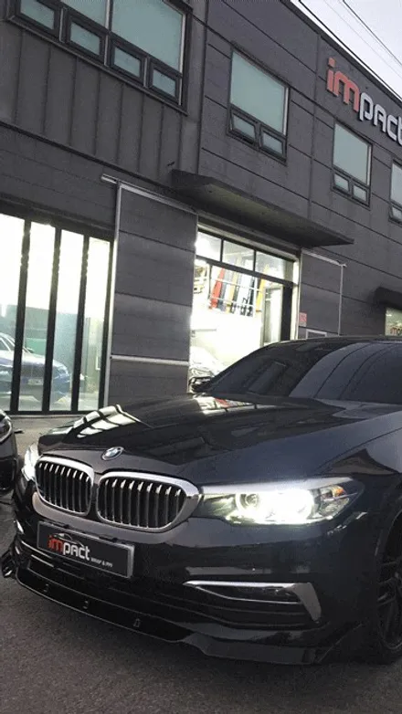 수원 랩핑 BMW 5시리즈 윈도우몰딩 크롬죽이기 래핑 시공 / 수원시 권선구 고색동
