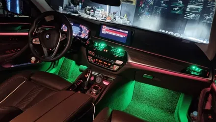 부산 BMW 5시리즈 G30 520i 엠비언트 라이트 풋등 전문 시공 / 인코브(INCOBB) 부산지사 / 부산진구