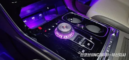 부산 / 카니발 KA4 하이리무진 / 엠비언트 라이트 무드등 / 부산진구