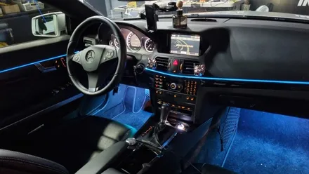 벤츠 E클래스 W212 E350 쿠페 엠비언트 라이트 시공 / 부산 경남 울산 포항 양산 김해 창원 마산 진해 부산진구 동래구 연제구 / 엠비언트맛집^^ / 부산진구