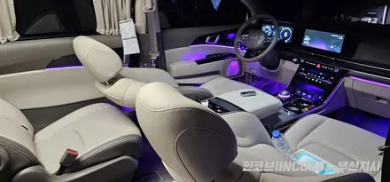 부산 / 카니발 KA4 하이리무진 / 엠비언트 라이트 무드등 / 부산진구