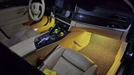 부산 BMW 5시리즈 F10 엠비언트 풋등 설치, LED 실내등 교체 인코브 부산지사 / 부산진구