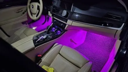 부산 BMW 5시리즈 F10 엠비언트 풋등 설치, LED 실내등 교체 인코브 부산지사 / 부산진구