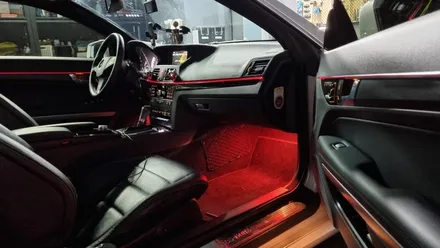 벤츠 E클래스 W212 E350 쿠페 엠비언트 라이트 시공 / 부산 경남 울산 포항 양산 김해 창원 마산 진해 부산진구 동래구 연제구 / 엠비언트맛집^^ / 부산진구