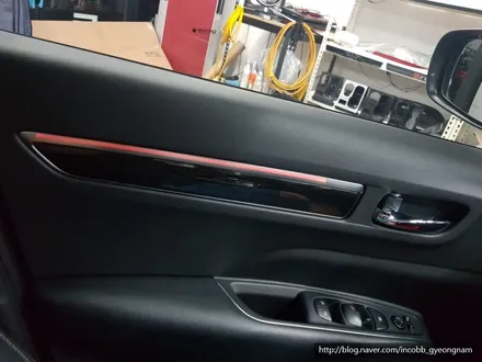 QM6 순정도어 엠비언트 및 포켓엠비언트 작업 / 경남 양산