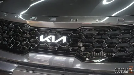 기아 쏘렌토 신형 KIA 엠블럼 교체｜후면 판금·도색부터 핸들·휠 센터캡까지 / 경남 양산
