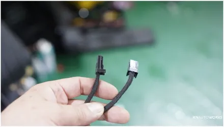 [자동차순정튜닝]더뉴QM6 2열 순정 도어엠비언트로 고급스러운 실내공간 연출!! / 경남 양산