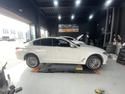 BMW 520D 휠도색 휠커스텀 다이아몬드컷팅 투톤휠 / 의정부 휠복원 의정부 휠도색 휠커스텀 전문 [동그리타이어] / 양주시 고읍동