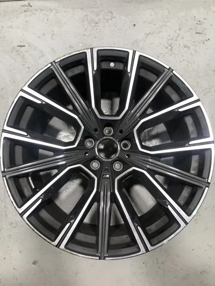 의정부 휠복원, 양주 휠복원 / BMW 730D 다이아몬드 컷팅 휠복원 (동그리타이어) / 양주시 고읍동