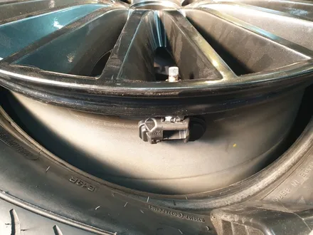 벤츠 S350 W222 19인치 순정휠 인치업 교체 고스트크롬 휠도색 / 양주 휠복원 휠도색 전문 (동그리타이어) / 양주시 고읍동