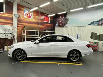 [BENZ E300] 에이버리 슈프림 유광화이트 전체랩핑 / 팀카스킨 #에이버리 #3M 랩핑 전문 / 서초구 방배동