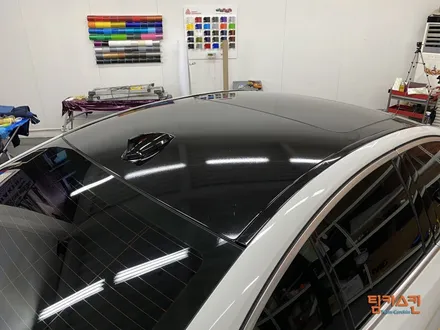 [BMW 530d] 화이트바디에는 필수 ! 유광블랙 루프스킨#팀카스킨 #랩핑 #루프스킨 / 서초구 방배동