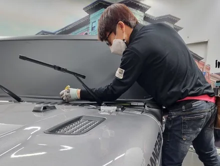 [팀카스킨 화성] JEEP 랭글러 상단 하프랩핑 / 에이버리 매트 블랙 / 서초구 방배동