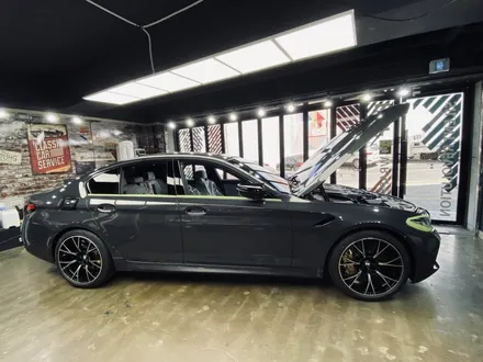[팀카스킨 서초점] BMW M5 / 3M 2080 M27 무광 인디고 전체랩핑 / 서초구 방배동
