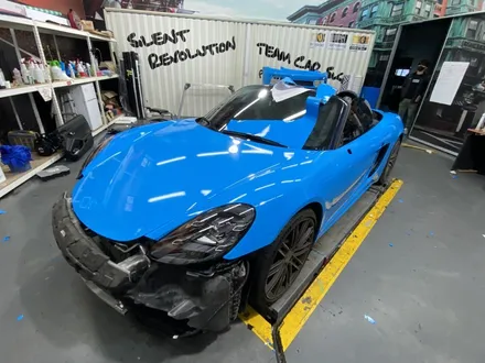 [팀카스킨 화성점] PORSCHE 718 박스터 S / Avery Gloss light blue / 스머프컬러 전체랩핑 시공 / 서초구 방배동