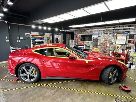 [팀카스킨 서초] 페라리 F12 Berlinetta / 에이버리 브리티쉬 그린으로 전체랩핑 / 서초구 방배동