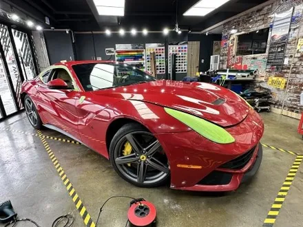 [팀카스킨 서초] 페라리 F12 Berlinetta / 에이버리 브리티쉬 그린으로 전체랩핑 / 서초구 방배동