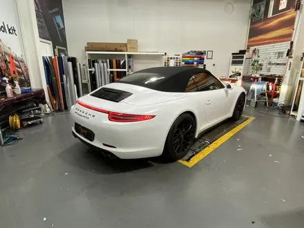 [팀카스킨 화성점] 포르쉐 911 카레라4S 의 3M Satin White 전체랩핑 / 서초구 방배동
