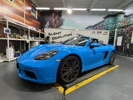 [팀카스킨 화성점] PORSCHE 718 박스터 S / Avery Gloss light blue / 스머프컬러 전체랩핑 시공 / 서초구 방배동
