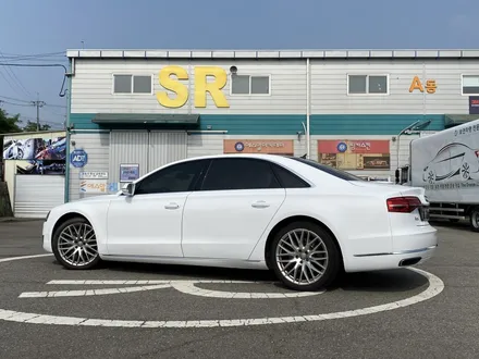 [팀카스킨 화성점] AUDI A8 L / 유광화이트 전체랩핑 시공 / 서초구 방배동