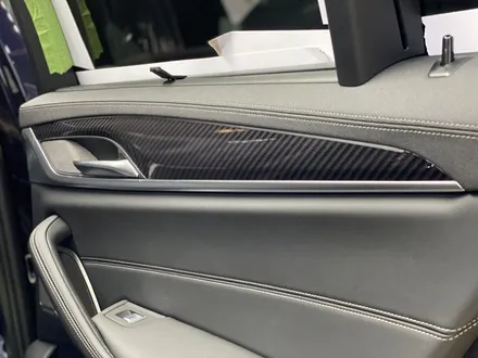 [팀카서초] BMW 530i 외부 전체 크롬딜리트 / 실내 4D 리얼카본 필름 시공 ! / 서초구 방배동