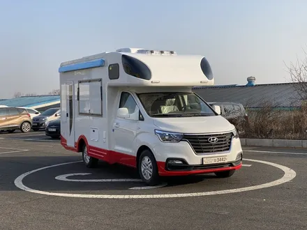 [팀카스킨] 스페이스 캠핑카 2020년 기본데칼 레드 / 서초구 방배동