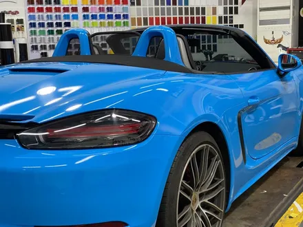 [팀카스킨 화성점] PORSCHE 718 박스터 S / Avery Gloss light blue / 스머프컬러 전체랩핑 시공 / 서초구 방배동