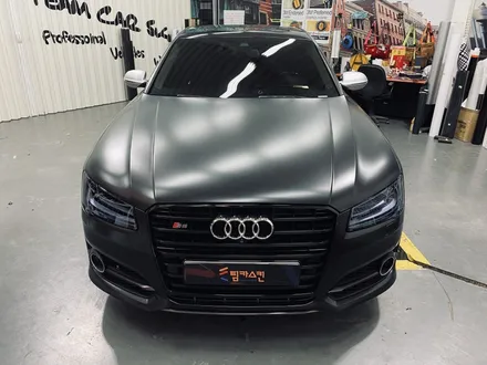 [팀카스킨 화성점] Audi A8 정체랩핑 / Avery satin black, 3M 4D real carbon point, Clifdesigns light color PPF / 서초구 방배동