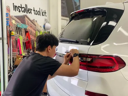 [팀카스킨 화성점] BMW X7 에이버리 유광 화이트 전체랩핑 시공 / 서초구 방배동