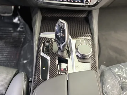 [팀카서초] BMW 530i 외부 전체 크롬딜리트 / 실내 4D 리얼카본 필름 시공 ! / 서초구 방배동