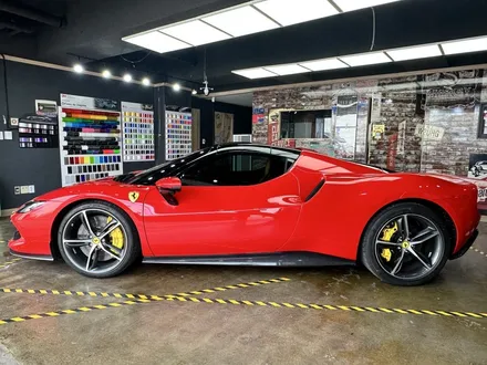 [팀카스킨 서초점] 페라리 296 GTS 3M 하이글로시 블랙 루프스킨 시공 / 서초구 방배동