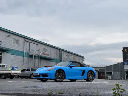 [팀카스킨 화성점] PORSCHE 718 박스터 S / Avery Gloss light blue / 스머프컬러 전체랩핑 시공 / 서초구 방배동
