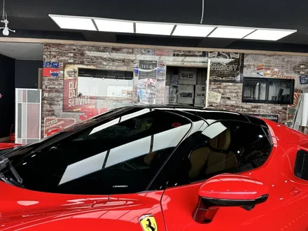 [팀카스킨 서초점] 페라리 296 GTS 3M 하이글로시 블랙 루프스킨 시공 / 서초구 방배동