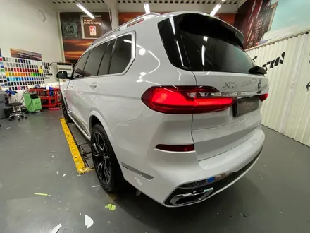 [팀카스킨 화성점] BMW X7 에이버리 유광 화이트 전체랩핑 시공 / 서초구 방배동