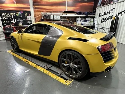 [팀카스킨 화성점] AUDI R8 V8 전체랩핑 / Avery Satin Safari Gold, SNC Tuning 6D Carbon / 서초구 방배동