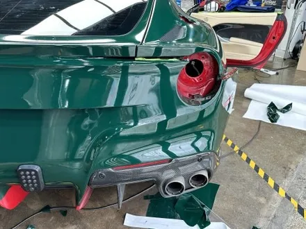 [팀카스킨 서초] 페라리 F12 Berlinetta / 에이버리 브리티쉬 그린으로 전체랩핑 / 서초구 방배동