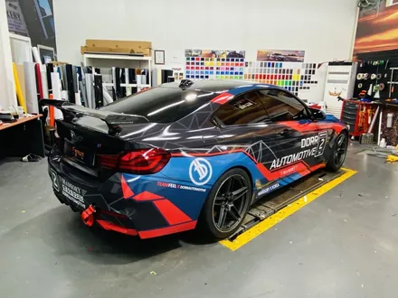 [팀카스킨 화성점] BMW M4 / 그래픽 디자인 전체랩핑 시공 / 3M 180C Graphic Film / 서초구 방배동
